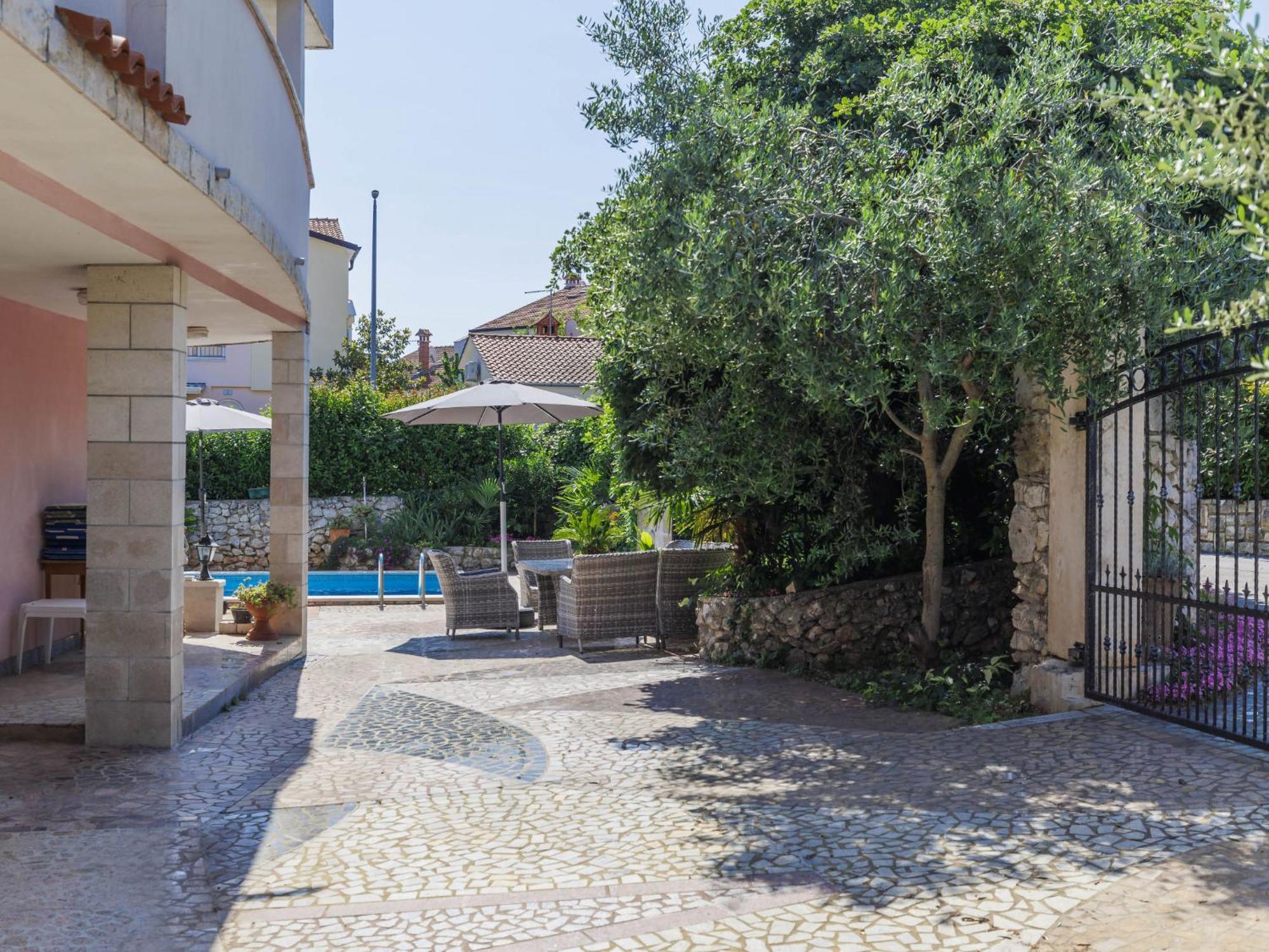 Apartment Romantika-1 By Interhome Rovinj Exterior photo